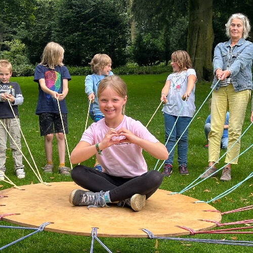 Große Freude beim fliegenden Teppich