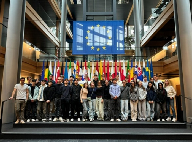 DIFF.-KURSE „EUROPA“ UND „FRANZÖSISCH“ im europäischen Parlament